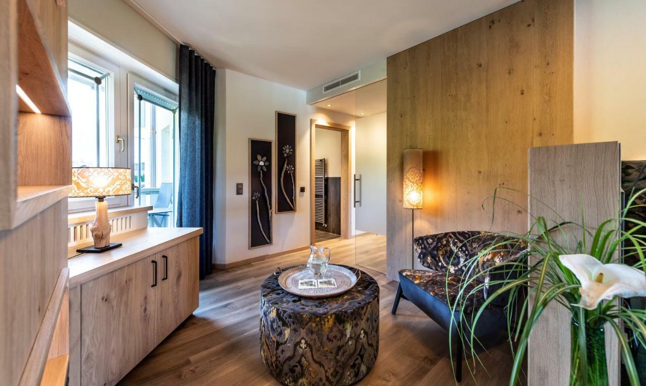 Gartenhotel Moser Appiano Sulla Strada Del Vino Exterior foto